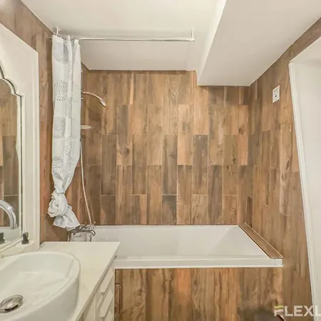 Flexliving - - Lune * Paris